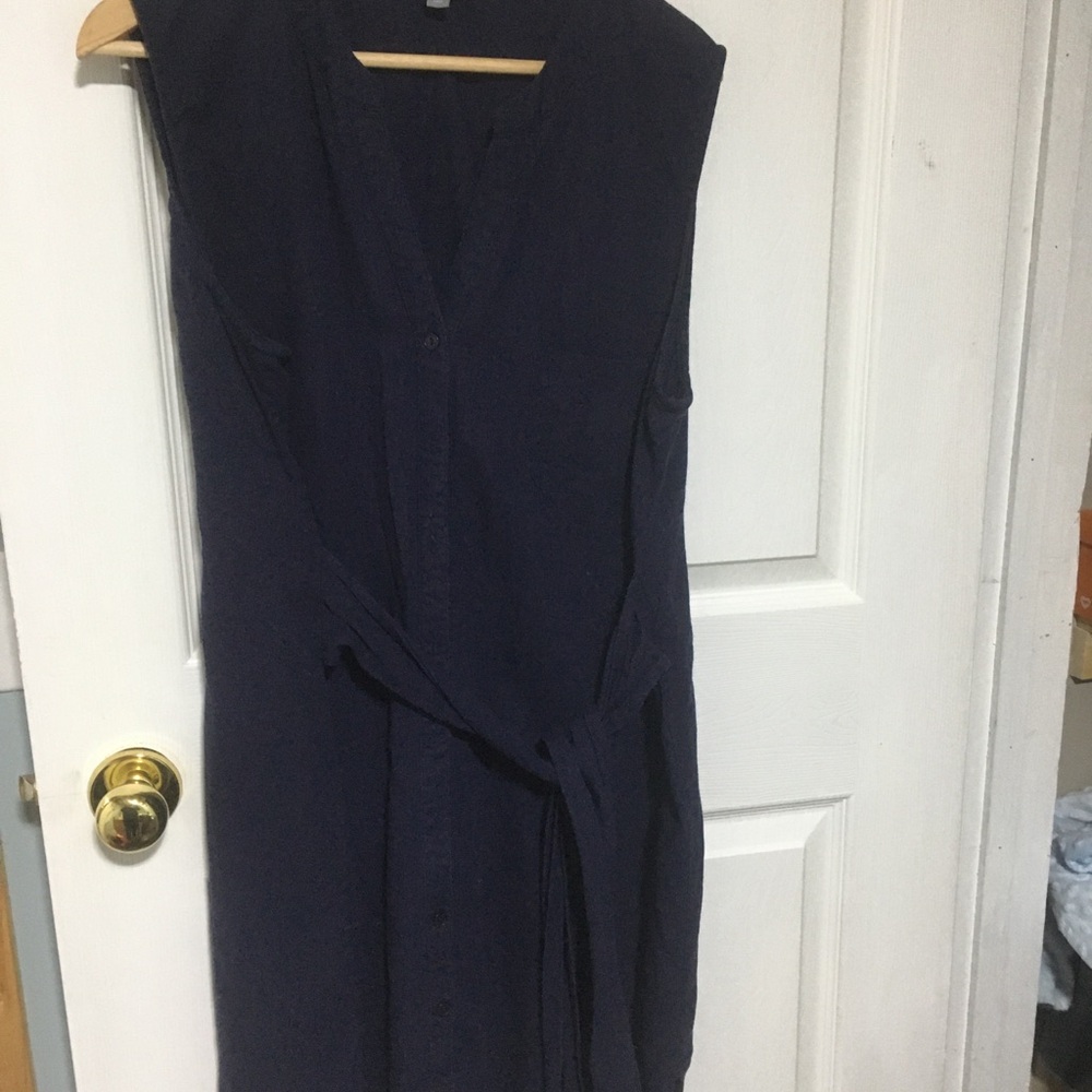 Elegant Navy Sleeveless Dress